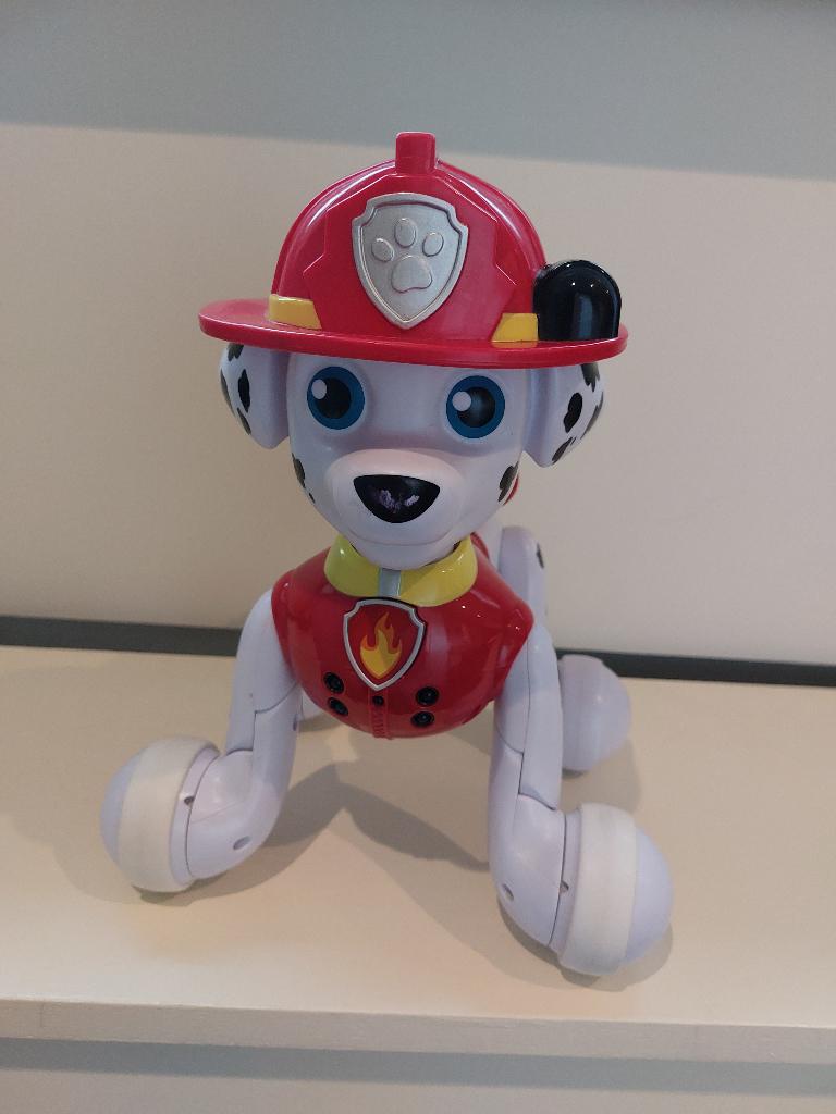 mooie Paw Patrol Robothond, beweegt, blaft, loopt, praat,, Ophalen of Verzenden, Gebruikt