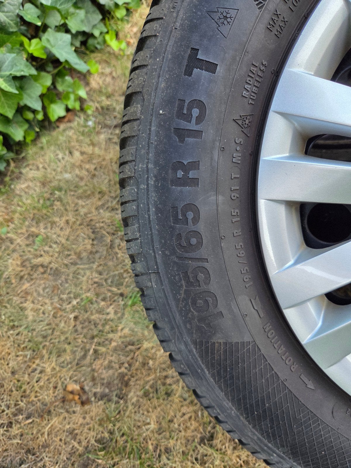 Set van 4 winterbanden volkswagen golf, Ophalen
