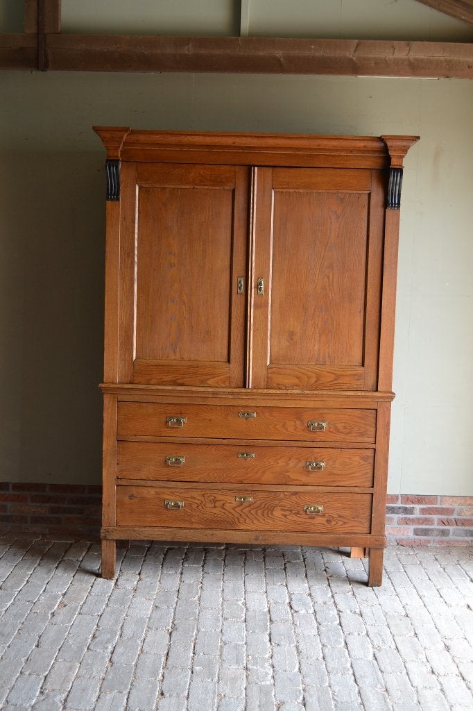 Antiek eiken houten kabinet, Verzenden
