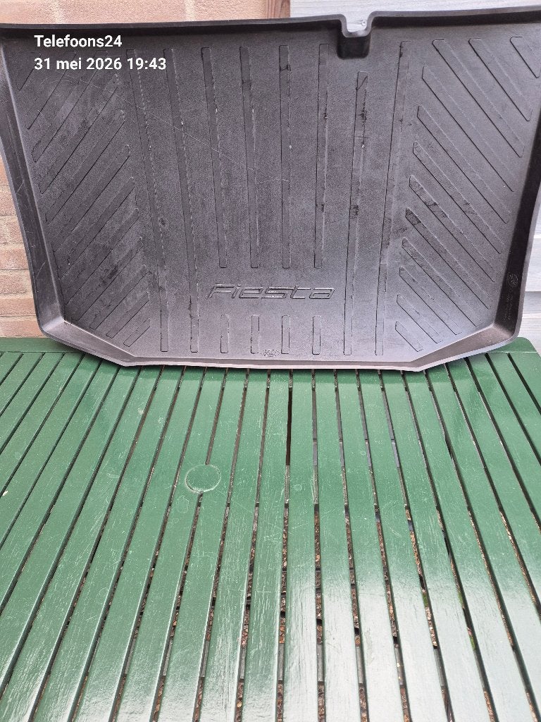 Kofferbakmat voor FORD FIESTA vanaf 2017, Ophalen, Zo goed als nieuw