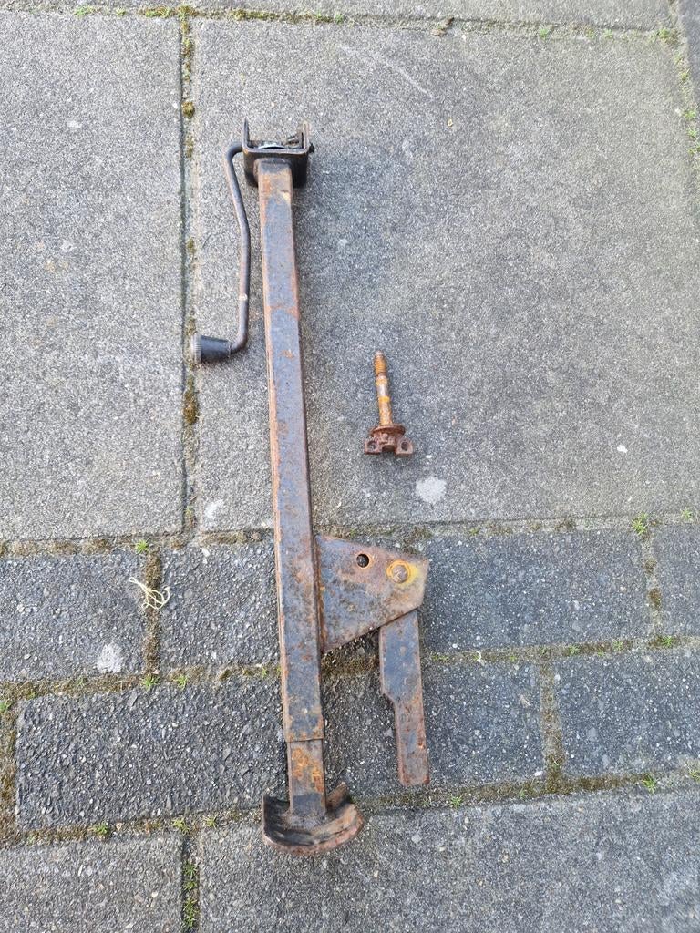 Krik voor Alfetta GTV met vierkante voet, Ophalen of Verzenden, Schaarkrik