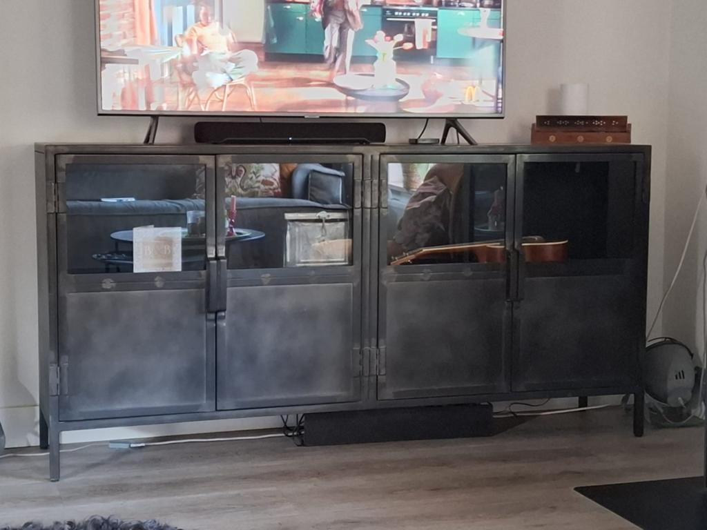 Modern Zwart Dressoir - 180x90x40 cm, Gebruikt, Modern, Industrieel, 150 tot 200 cm, Ophalen of Verzenden