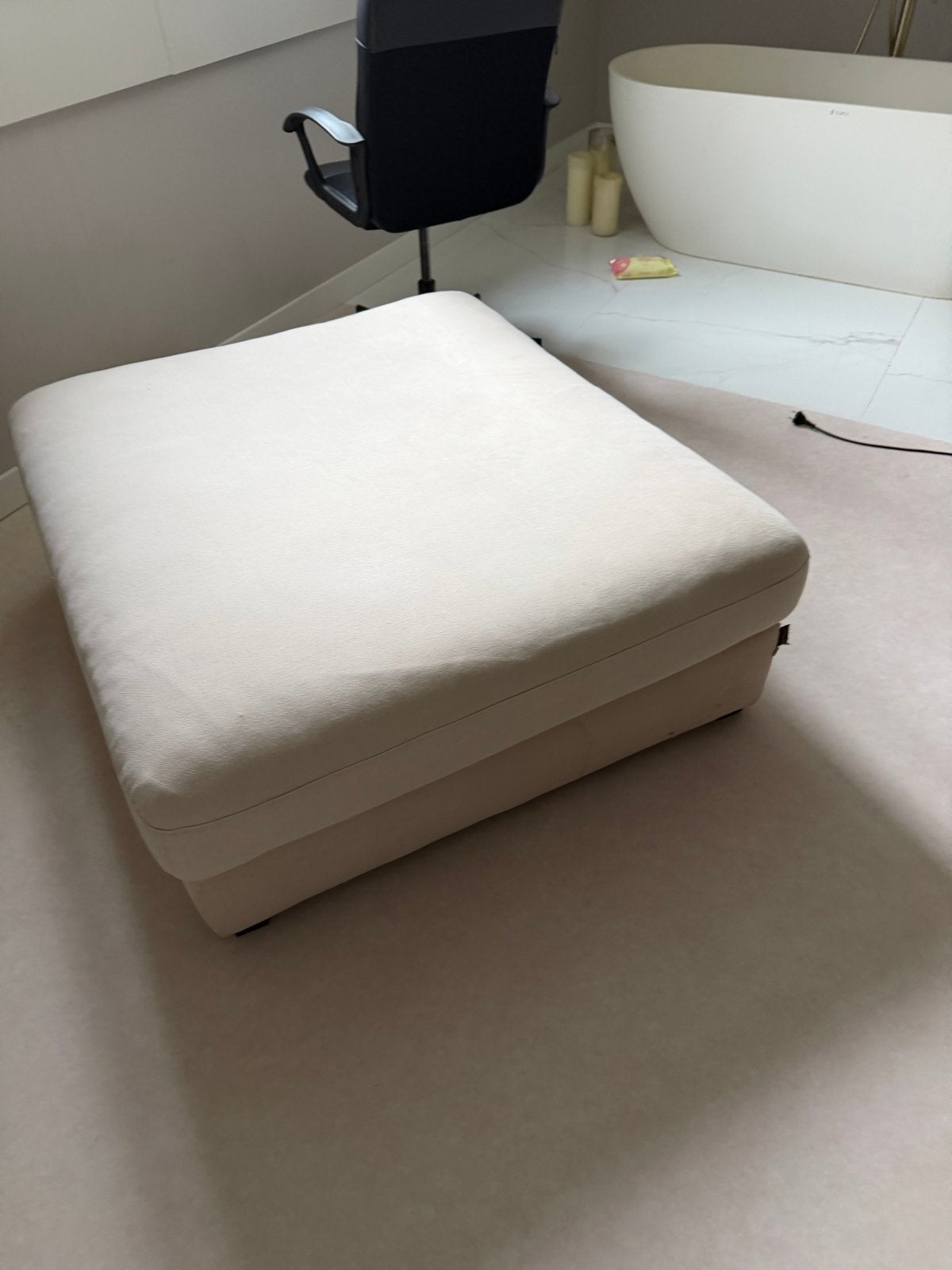 Crèmekleurige Goossens poef voetenbank beige hocker, Ophalen, Gebruikt, 100 tot 125 cm, 75 tot 100 cm