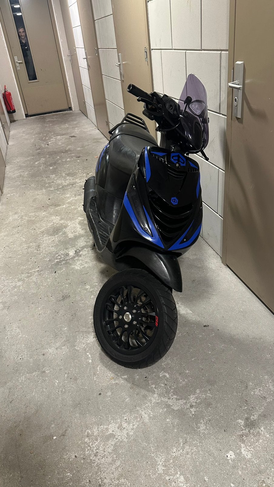 zip 180cc stage 3 172cc, Ophalen, Zo goed als nieuw, Benzine, Zip
