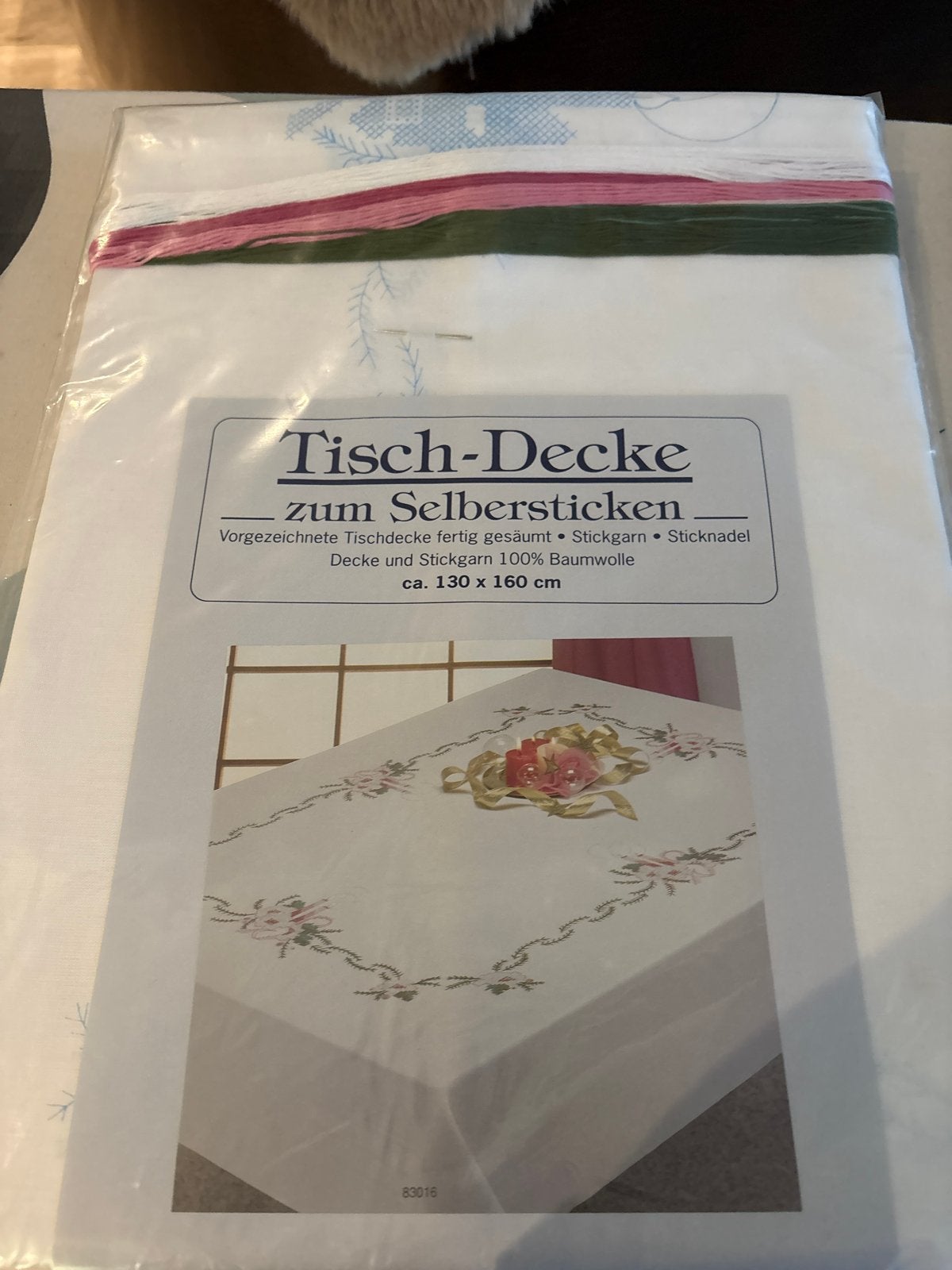 Nieuw Borduurpakket: Tafelkleed om zelf te borduren, Hobby en Vrije tijd, Verzenden, Nieuw, Handborduren, Borduurpakket