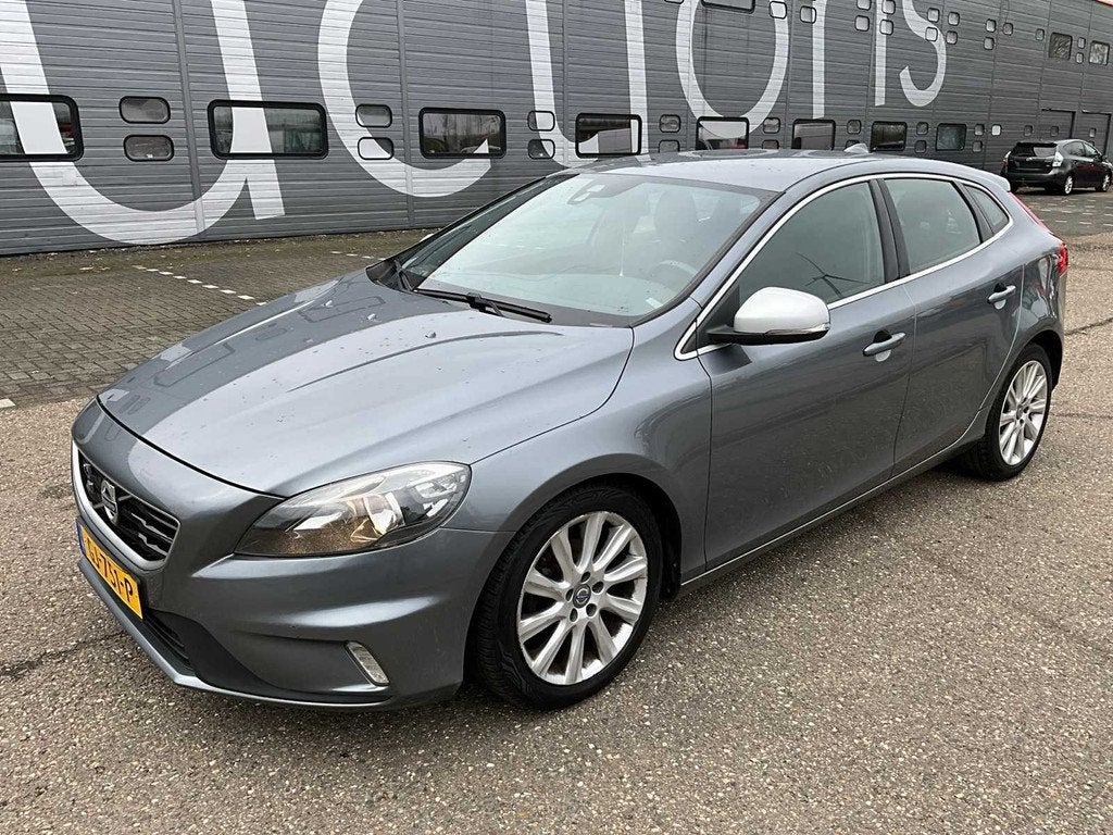 2015 Volvo V40 2.0D Personenauto GJ-751-P, Voorwielaandrijving, Gebruikt, Euro 6, 4 cilinders