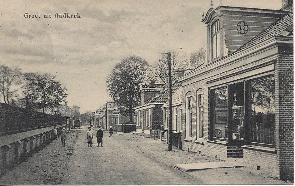 Oudkerk (Frl.) Aldtsjerk, Dorpsgezicht, Volk, gelopen 1930, Ophalen of Verzenden, 1920 tot 1940, Gelopen, Friesland