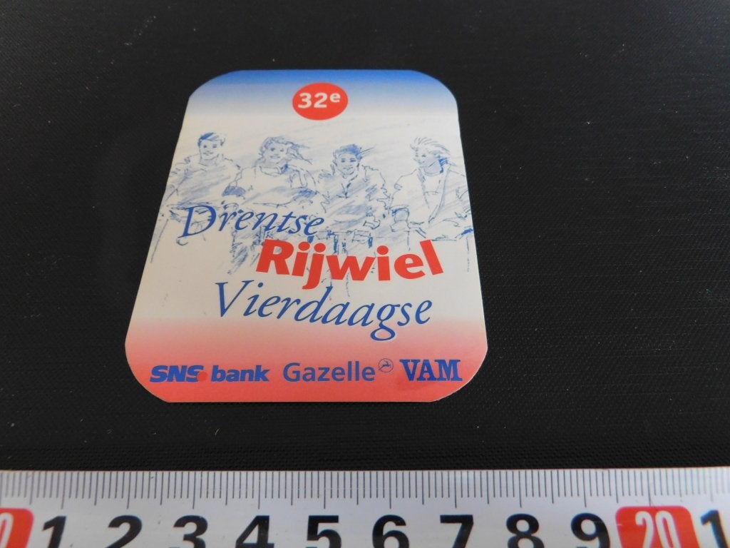 sticker 32e Drentse Rijwiel Vierdaagse 1997 Gazelle VAM SNS, Ophalen, Zo goed als nieuw