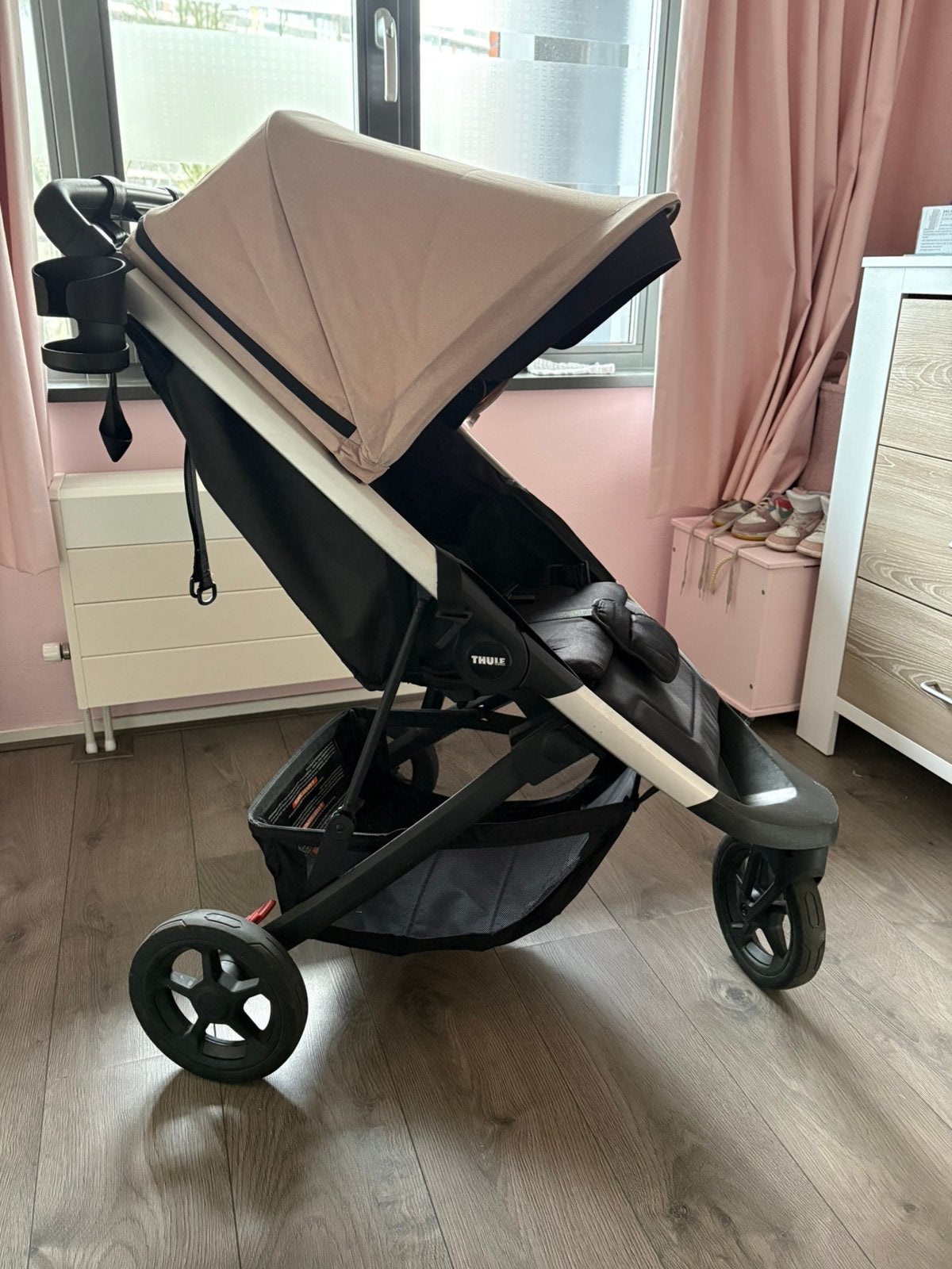 Thule wandelwagen 3 wielen, Kinderen en Baby's, Buggy's, Zo goed als nieuw, Regenhoes, Ophalen