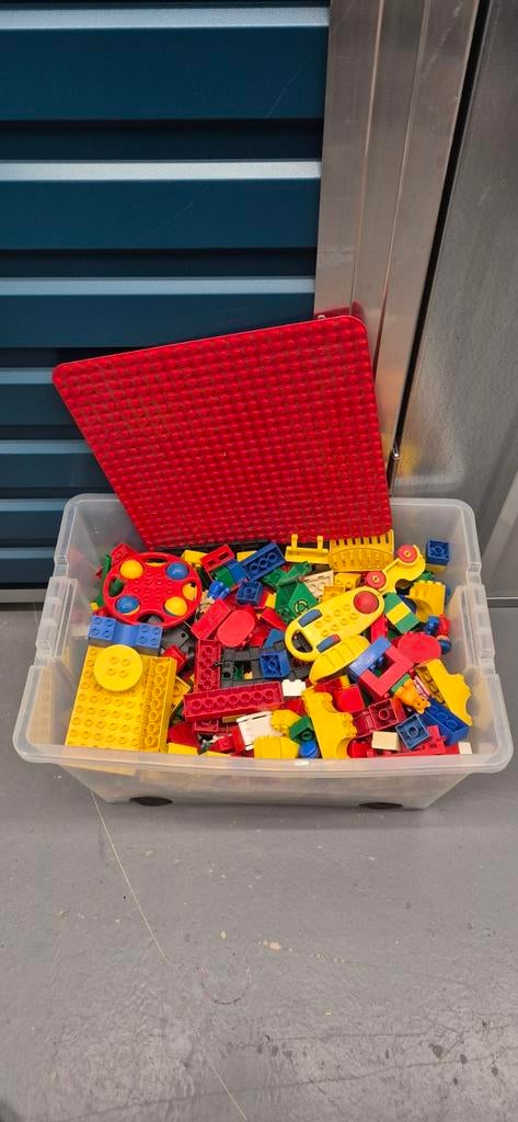 Grote doos met diverse Duplo bouwstenen en grondplaat, Kinderen en Baby's, Speelgoed | Duplo en Lego, Ophalen, Gebruikt, Inclusief extra onderdelen