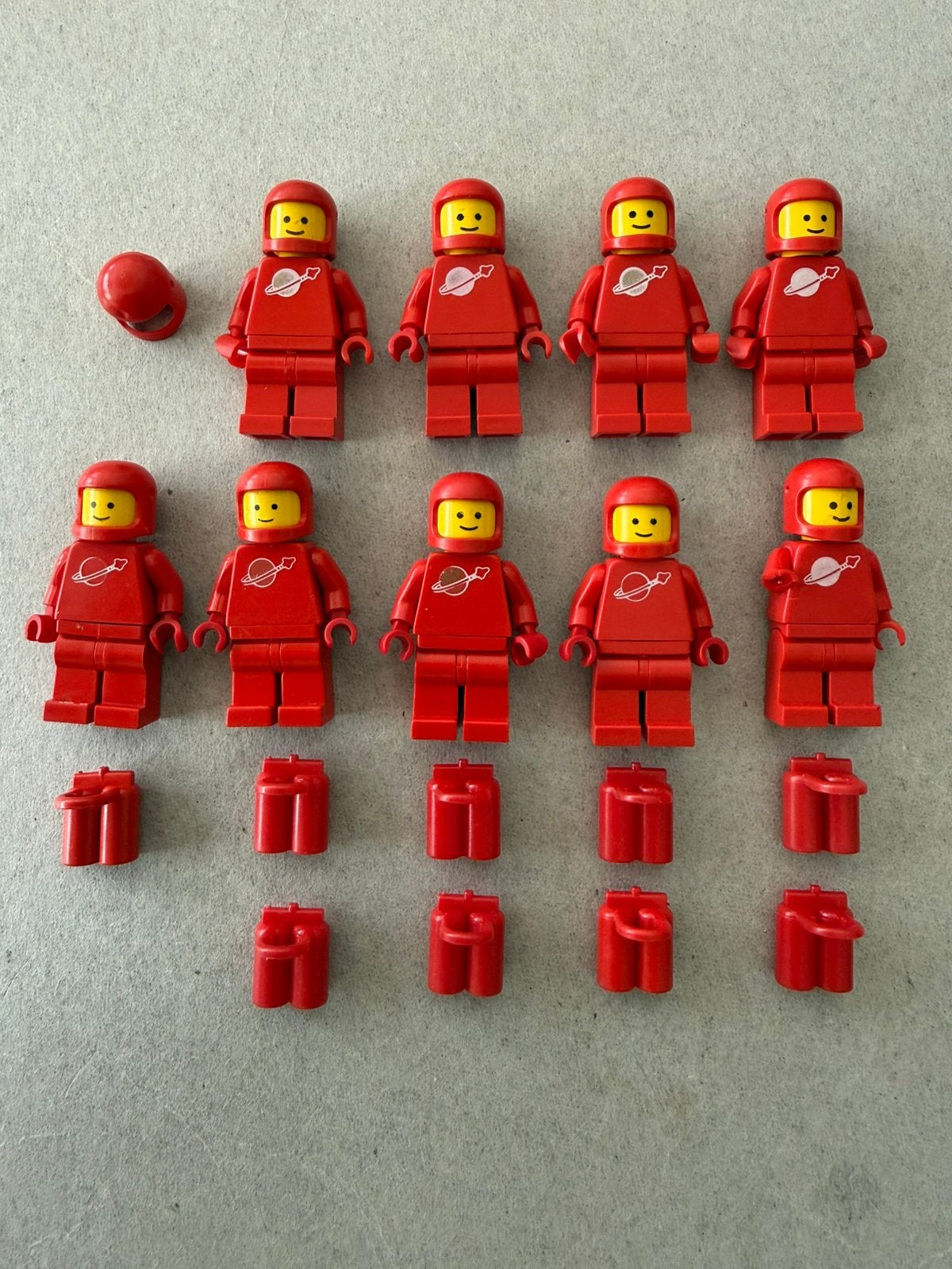 Lego classic space astronaut Rood. Mini fig 80’s, Inclusief minifiguren, Gebruikt, Lego, Ophalen of Verzenden