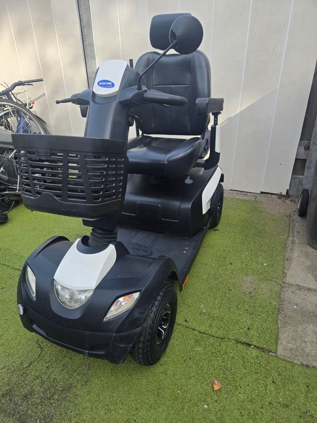 invacare competitie ultra, Diversen, Ophalen, Zo goed als nieuw