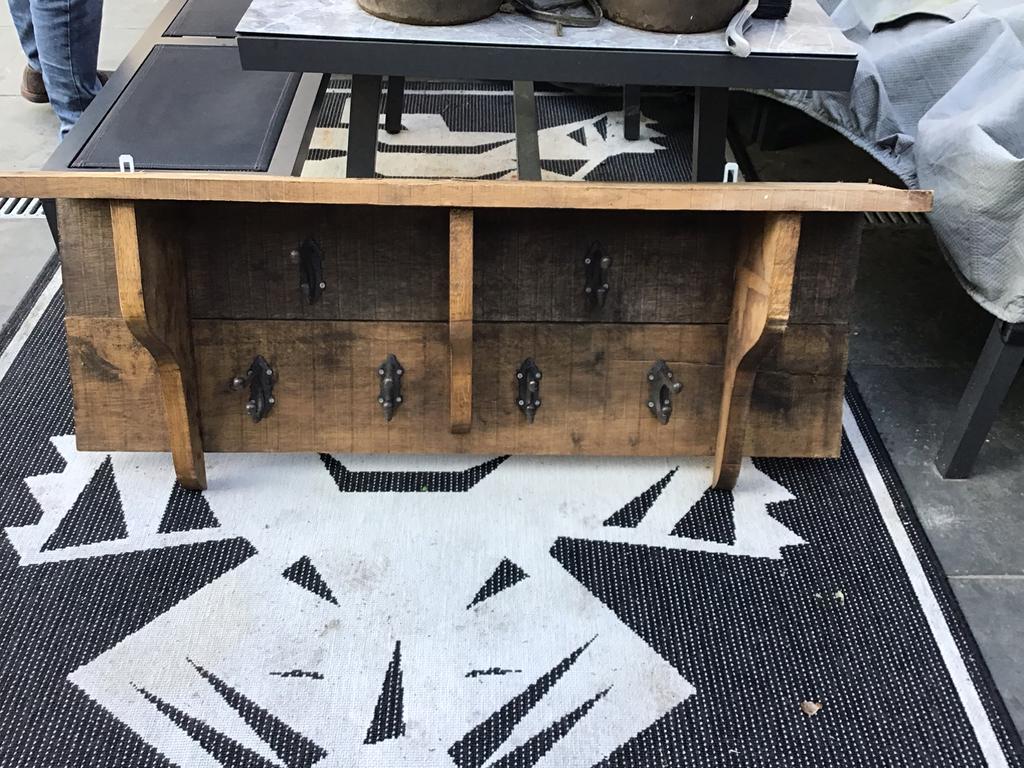 Kapstok van oud hout gemaakt, Huis en Inrichting, Wandkapstok, Ophalen of Verzenden, Zo goed als nieuw, Minder dan 100 cm