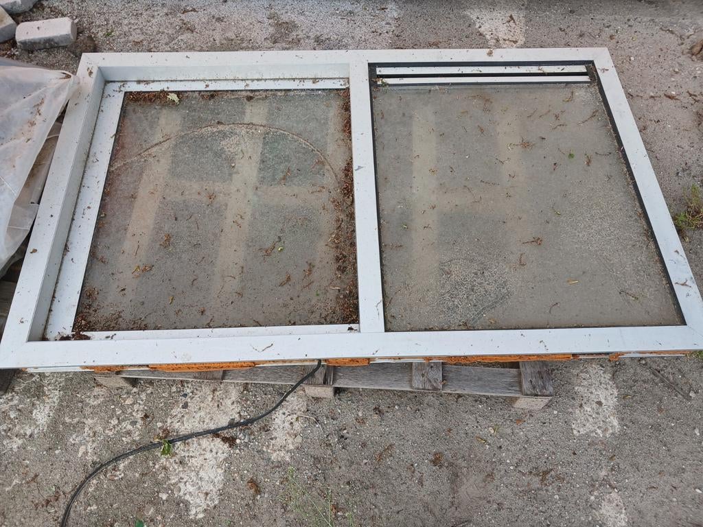 Aluminium schuifraam - 5 cm kleiner dan op foto's, Ophalen, Gevelraam of Ruit, Gebruikt, 80 tot 120 cm