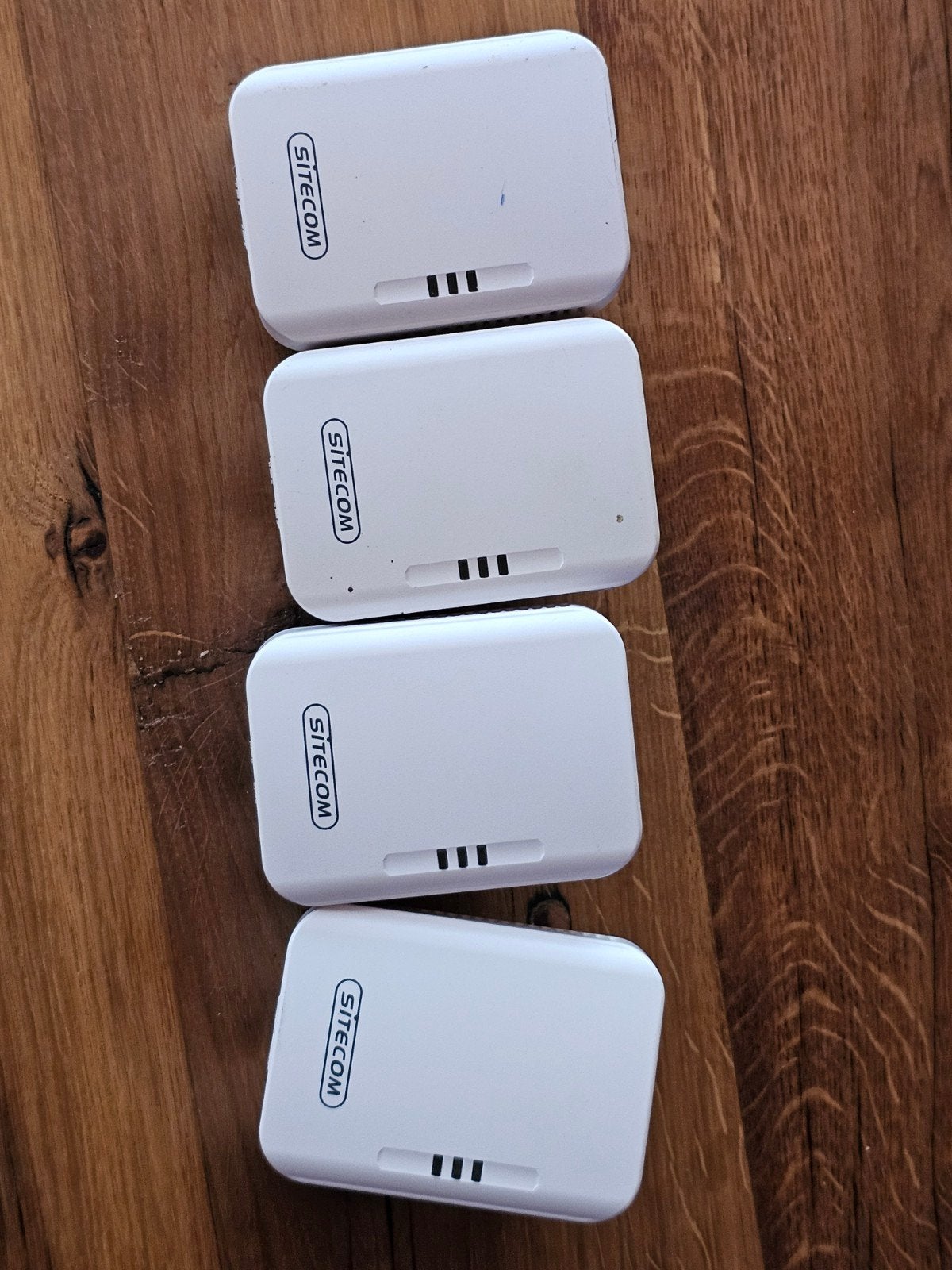 Sitecom homeplug
200 mbps internet via 220v, Ophalen