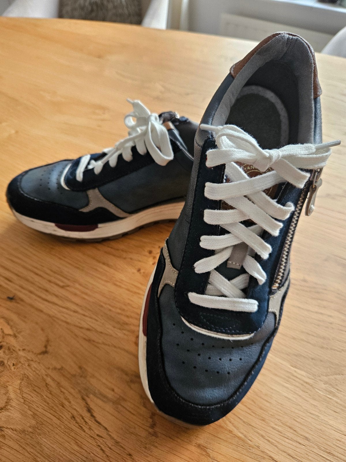 Foto 4 van Mustang Lederen Schoenen Maat 41