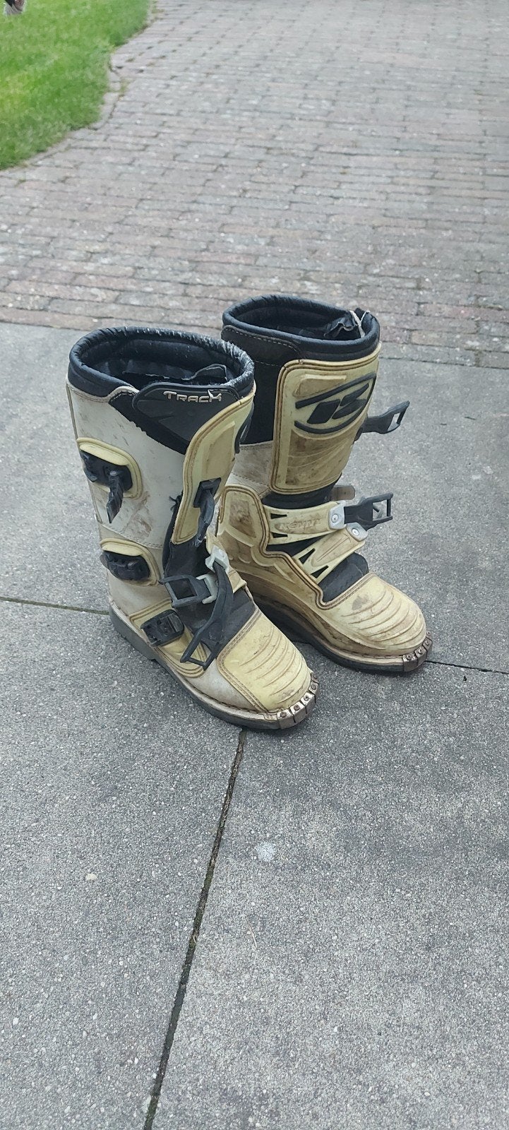 Motorcross laarzen kind (maat 32) en bodyprotector (MD/LG), Kinderen, Ophalen of Verzenden, Kenny, Laarzen