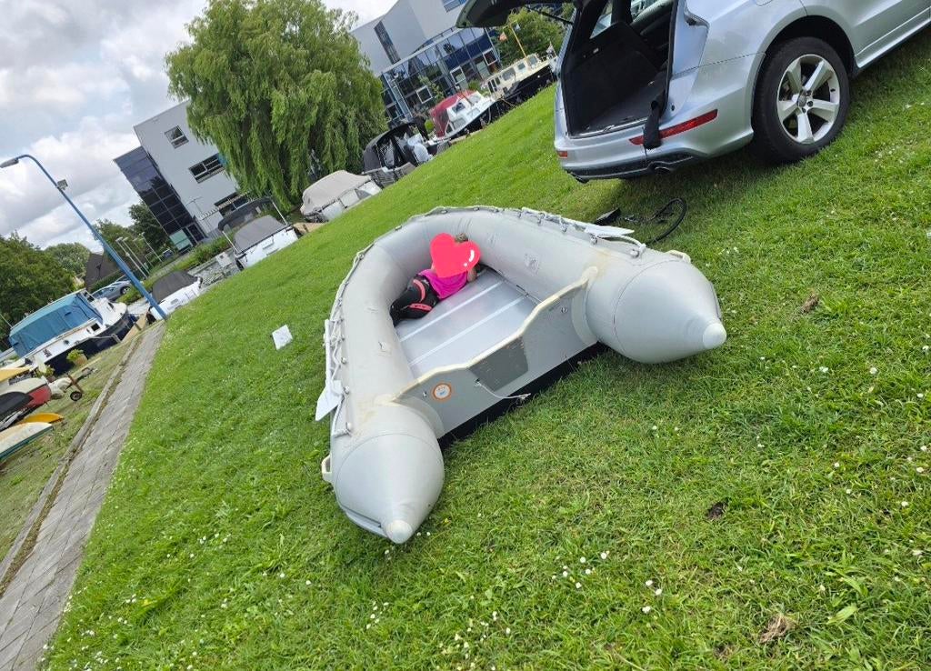 Stevige rubberboot met johnson 6pk buitenboordmotor, Watersport en Boten, Ophalen of Verzenden, Benzine, Overige materialen