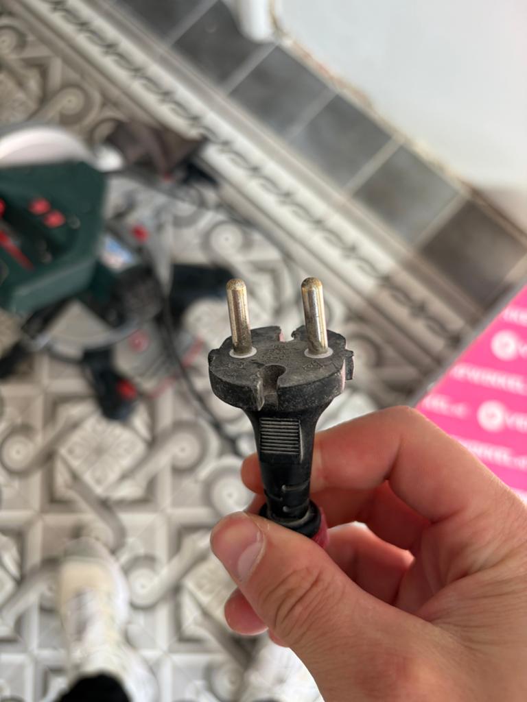 Metabo Afkortzaag met zaagblad - laser werkt niet, Doe-het-zelf en Verbouw, Gereedschap | Zaagmachines, Ophalen of Verzenden, Gebruikt
