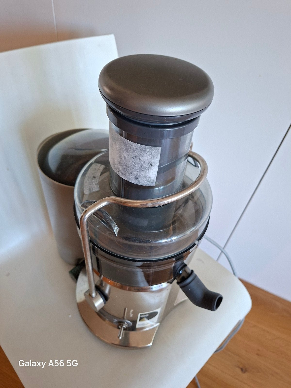 Breville Juice Fountain slow juicer, Witgoed en Apparatuur, Juicers, Ophalen
