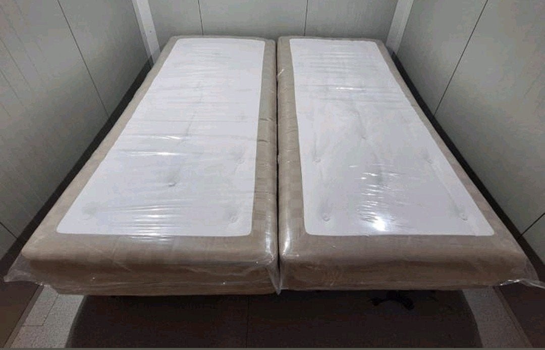 Kingsize Hästens 2 pers compleet elektrisch 220cm x 210cm, Ophalen, Verstelbaar, Hästens, Tweepersoons