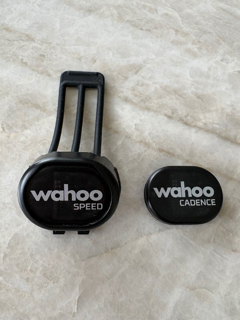 Wahoo speedsensor en cadancesensor zgan, Fietsen en Brommers, Fietsaccessoires | Fietscomputers, Ophalen of Verzenden, Snelheidssensor