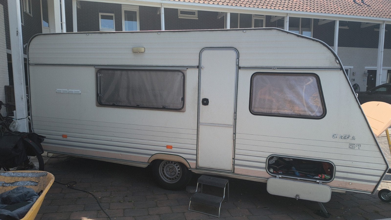 HOME-CAR 5120 gezinscaravan met voortent - direct klaar!, Caravans en Kamperen, Home-car, Particulier, 6 tot 7 meter, Tot en met 5