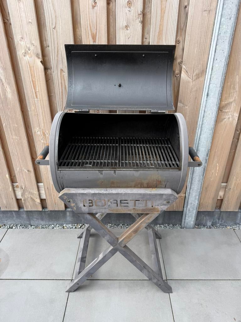 Boretti Fratello Houtskool BBQ Met Gietijzeren Rooster, Ophalen, Gebruikt