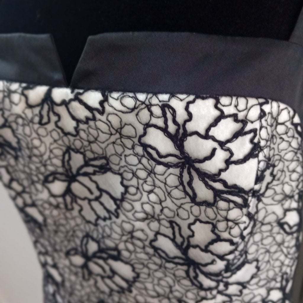 jurk,Steps,maat 42/44,feest,wit,zwart,bruiloft, Kleding | Dames, Verzenden, Wit, Maat 42/44 (L), Zo goed als nieuw
