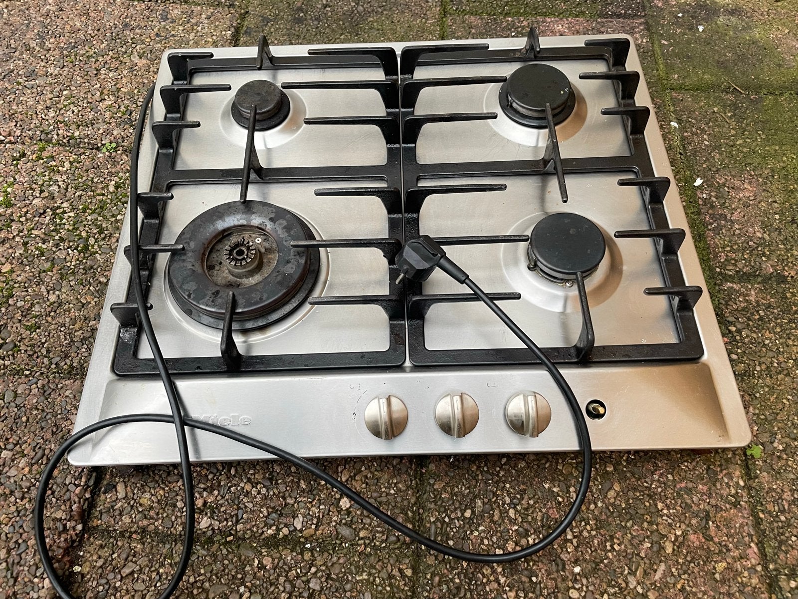 Miele gasfornuis - werkt goed, mist 2 onderdelen, Ophalen, Gebruikt, 4 kookzones, Inbouw