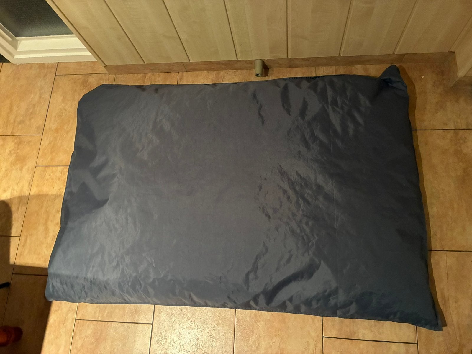 Groot grijs Hondenkussen 135x90 zgan, Ophalen, Zo goed als nieuw