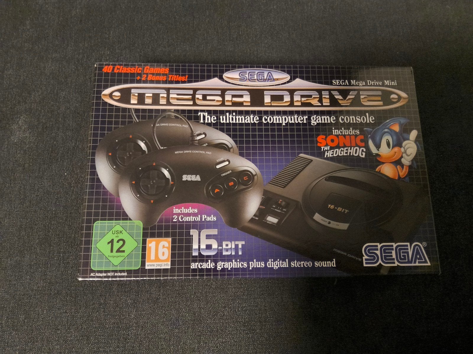 Sega Mega Drive Mini - 40 Classic Games + 2 Bonus Titles, Met games, Mega Drive, Met 2 controllers, Nieuw
