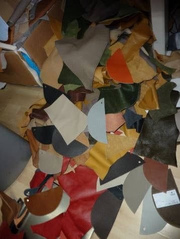 7 kilo resten gekleurd soepel echt leer rundleer, Hobby en Vrije tijd, Stoffen en Lappen, Meerkleurig, Leer of Kunstleer, Nieuw