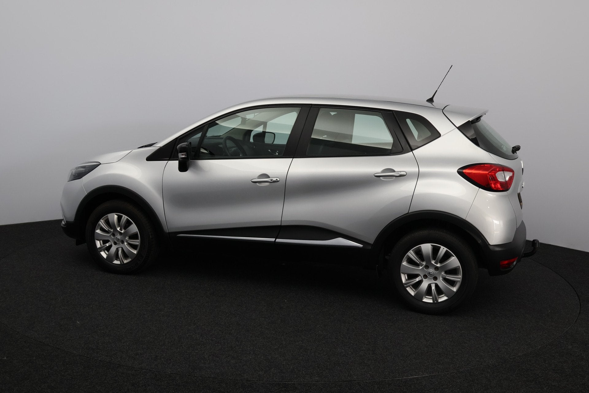 Renault Captur 0.9 TCe Dynamique /Trekhaak! /DAB+! /Navi /Cl, Auto's, Renault, Voorwielaandrijving, 898 cc, Stof, Gebruikt