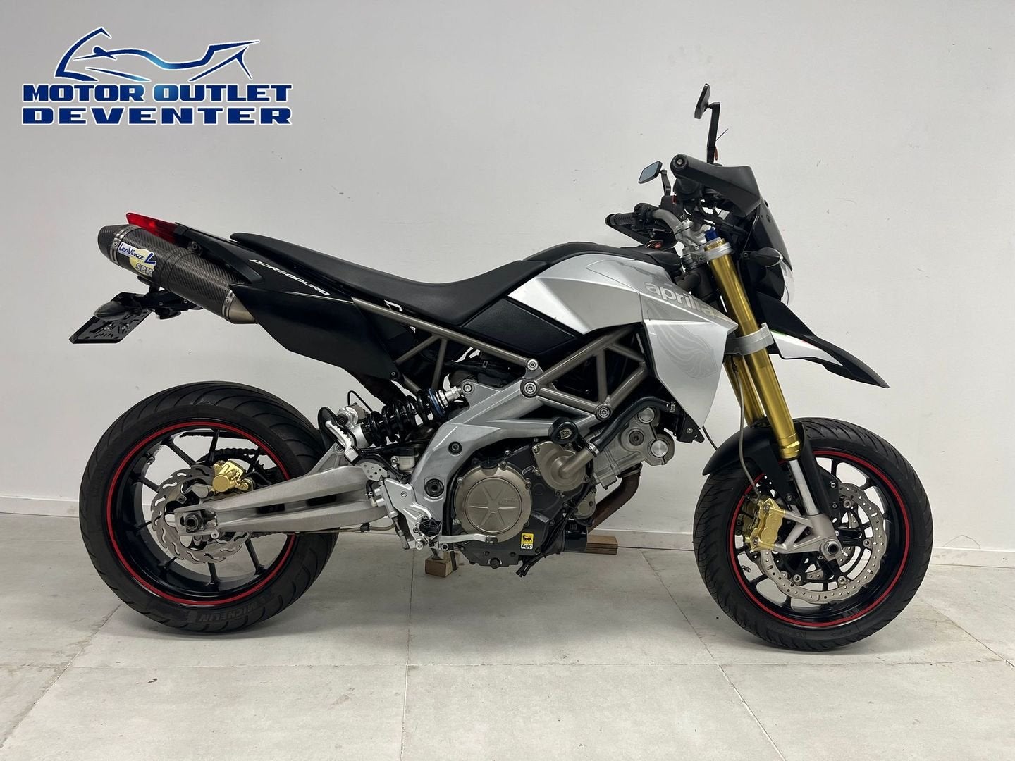 Dikke APRILIA DORSODURO 750 (bj 2008), 750 cc, 2 cilinders, Motorrijbewijs A, Bedrijf