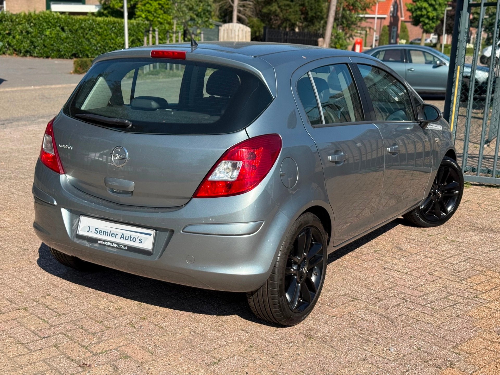 Opel Corsa 1.2-16V COLOR Edition 17INCH AIRCO CRUISE CTRL 1S, Voorwielaandrijving, 86 pk, 4 cilinders, 1229 cc