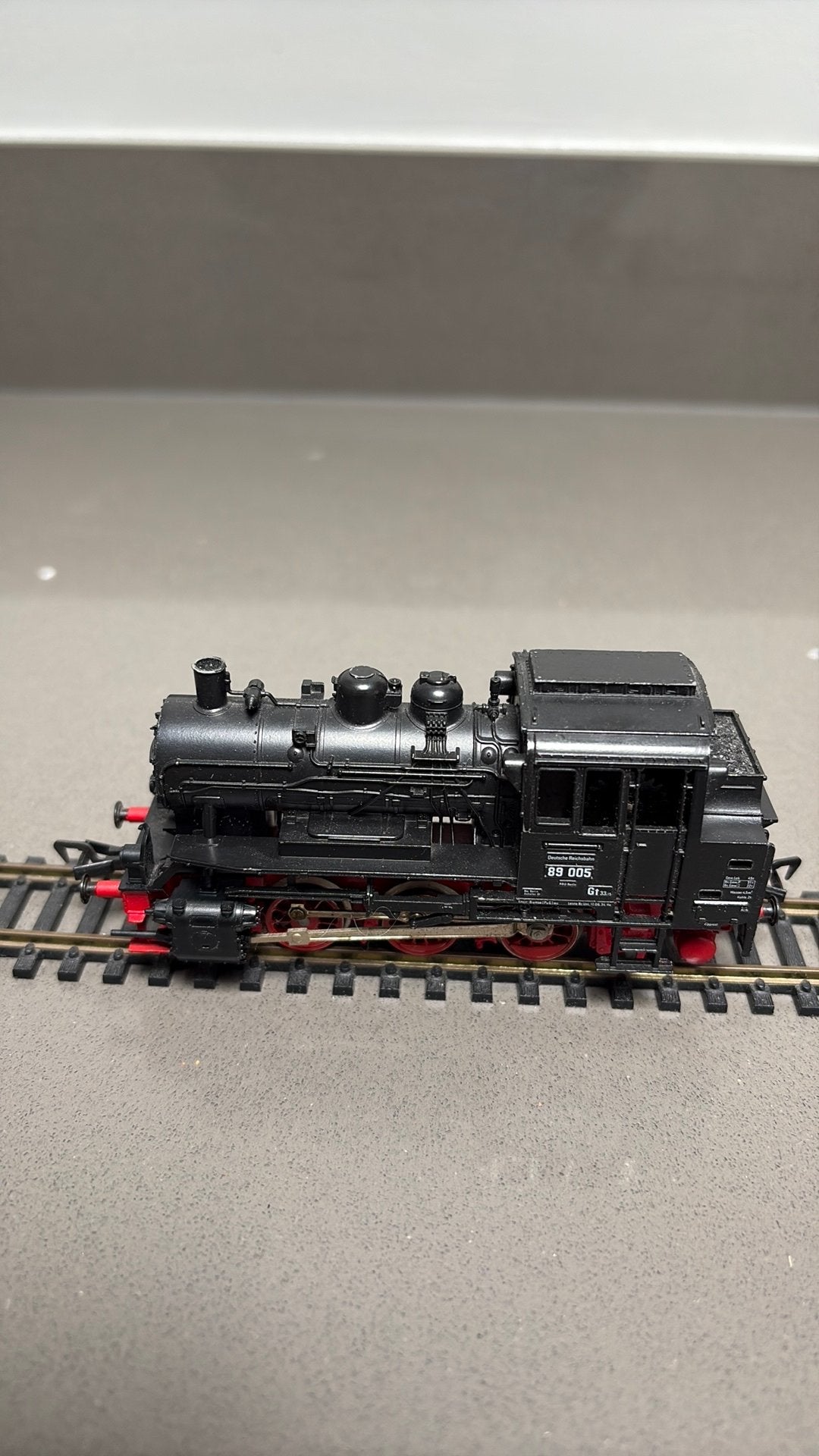 Fleischmann Tender locomotief 4018 serie 89, Gebruikt, Fleischmann, Ophalen of Verzenden, Analoog