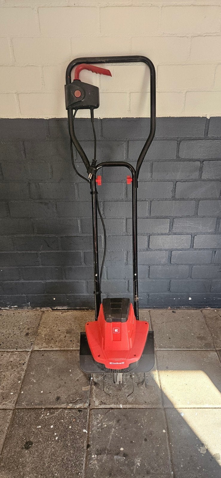 TE HUUR !!!Grondfrees / Tuinfrees 220V te huur - Einhell, Tuin en Terras, Hand-tuingereedschap, Ophalen, Gebruikt, Cultivator