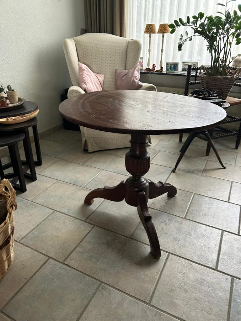 Antieke ronde bijzettafel mahonie, Ophalen