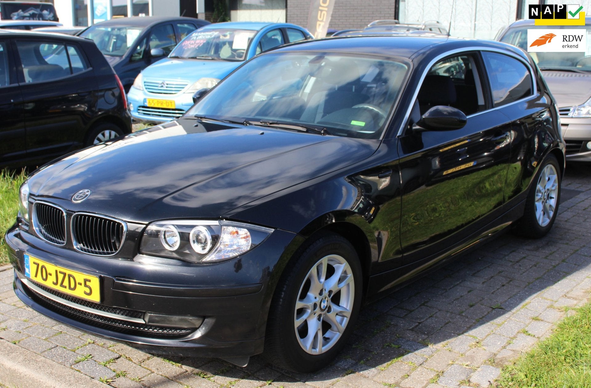 BMW 1-serie 116i Corporate Angel eyes Cruise Airco Lm-Velgen, 1-Serie, Gebruikt, 4 cilinders, 4 stoelen