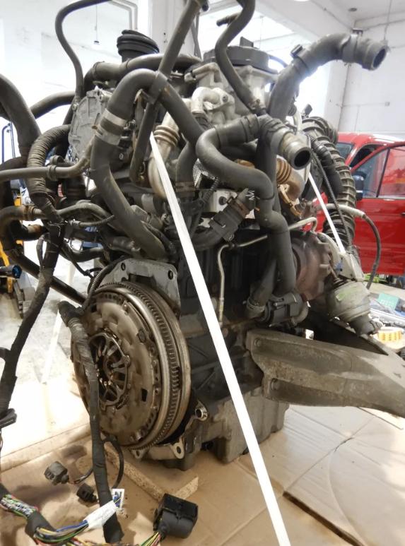 Motor Complete VW T5 2.0 TDI 103KW CAA CAAA CAAC CAAB, Ophalen of Verzenden, Zo goed als nieuw
