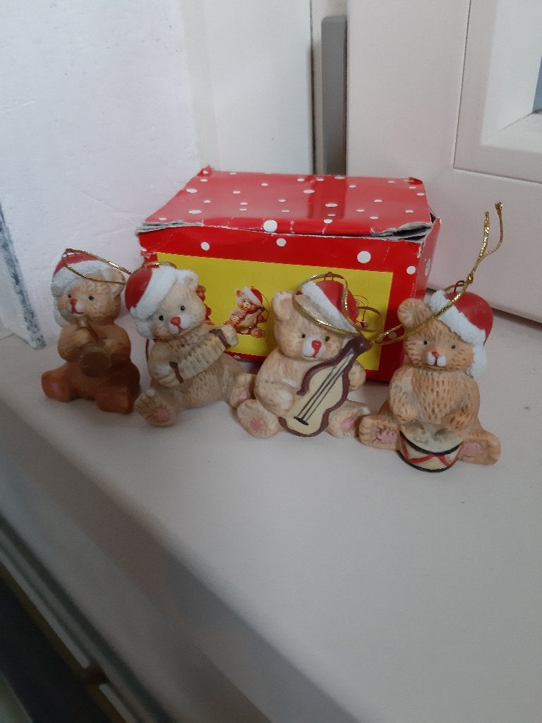 Stenen Kerstbeertjes voor in de Kerstboom. (4 stuks), Diversen, Verzenden