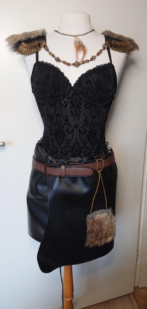 Uniek Viking outfit: korset, rok, schouder-en, armstukken, Ophalen of Verzenden, Nieuw, Pak of Jurk