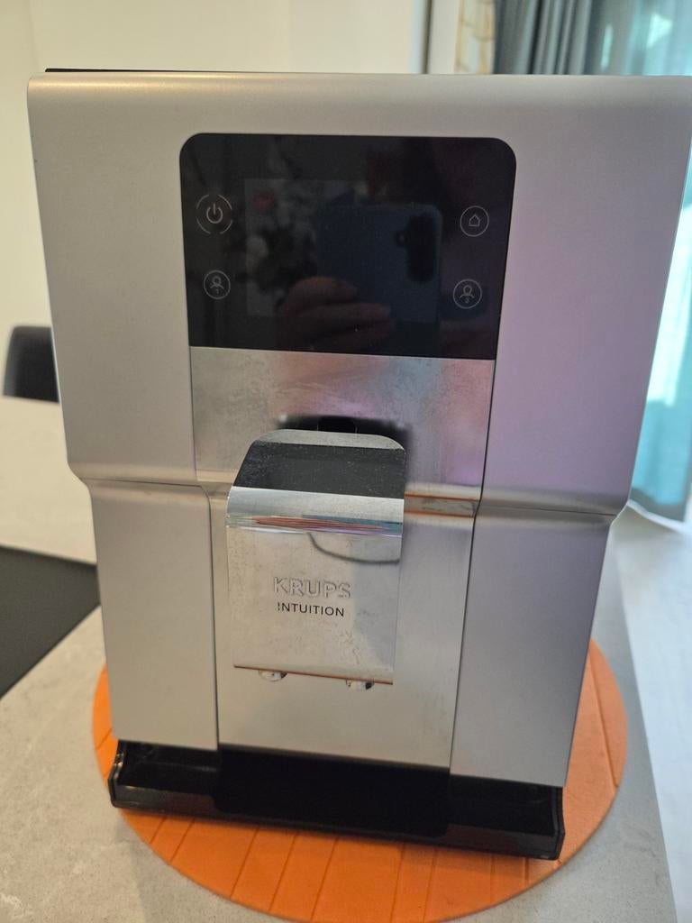 Gezocht: iemand die Krups Intuition machine kan repareren, Ophalen, Koffiemachine