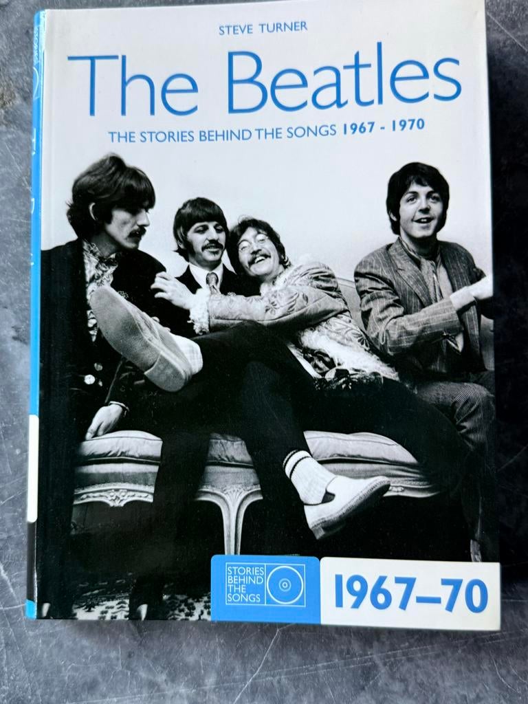 Grote Beatles boekenverzameling, 43 stuks, gesigneerd, Ophalen, Gelezen, Artiest