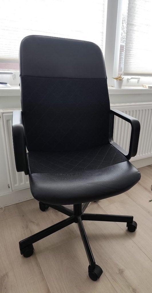 Office chair, Huis en Inrichting, Bureaustoelen, Ophalen, Gebruikt, Zwart, Bureaustoel