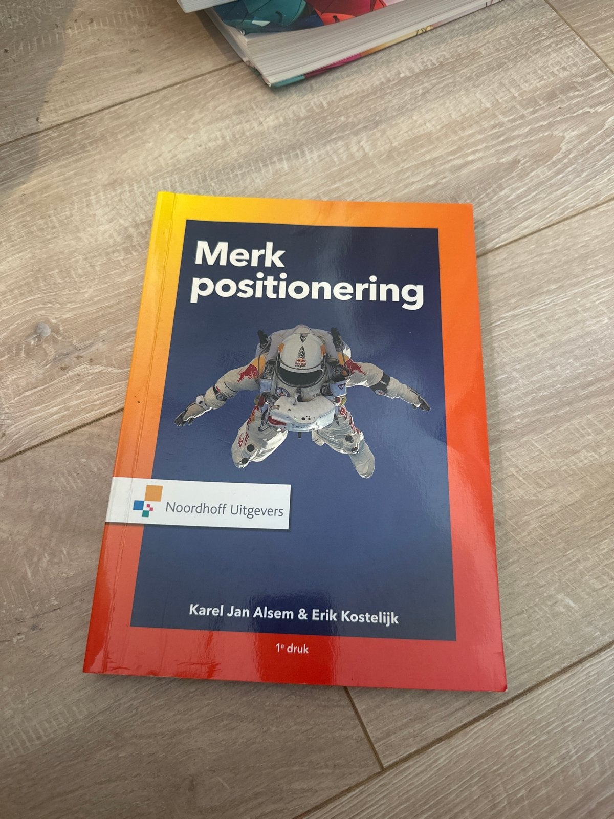 Merk positionering - Karel Jan Alsem & Erik Kostelijk, Ophalen of Verzenden, Gamma, Zo goed als nieuw, HBO