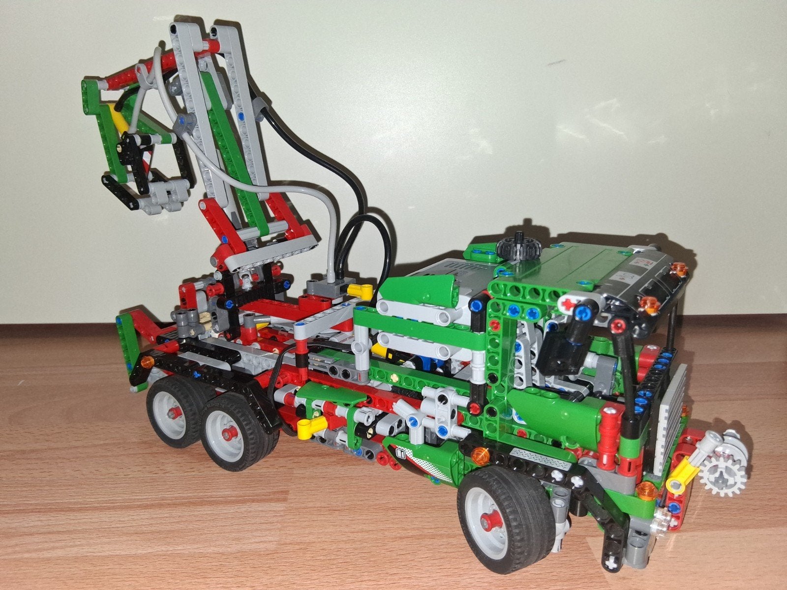 Lego Technic 42008 Vrachtwagen met Kraan en Aanhanger, Ophalen of Verzenden, Zo goed als nieuw