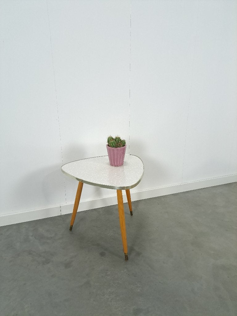 Hoge bijzettafel met grijs wit formica blad, 45 tot 60 cm, Gebruikt, Vintage, Overige vormen