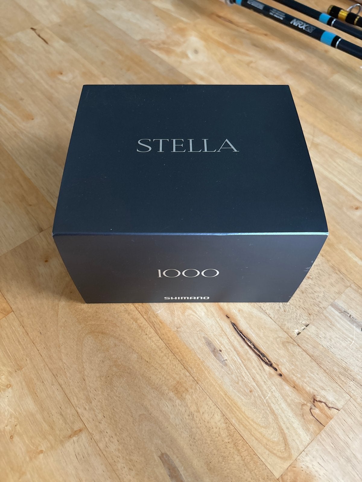 Shimano Stella 1000 Molen - Nieuw in Doos, Ophalen, Nieuw, Molen